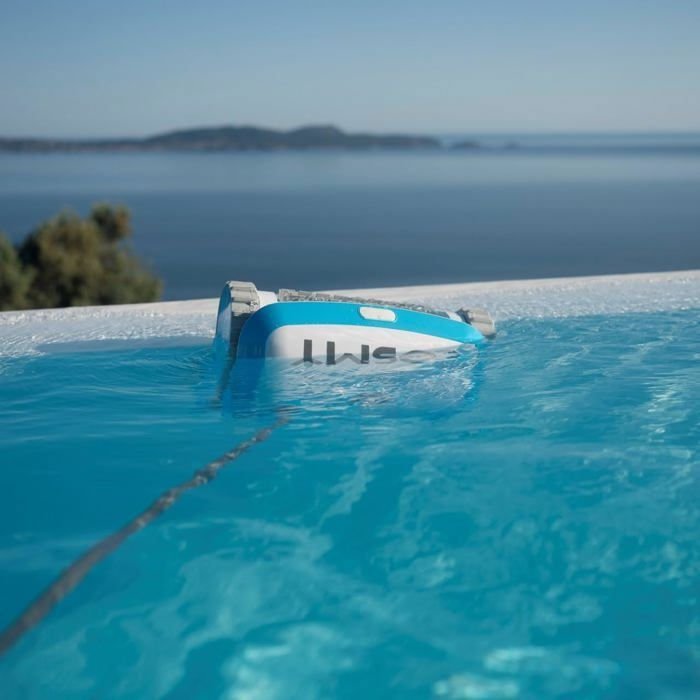 Robot Pulitore per piscine BWT COSMY 200 - con controllo tramite App - cavo da 16 m - Pulisce fondo, pareti e linea dell'acqua fino a 10 m - immagine 6